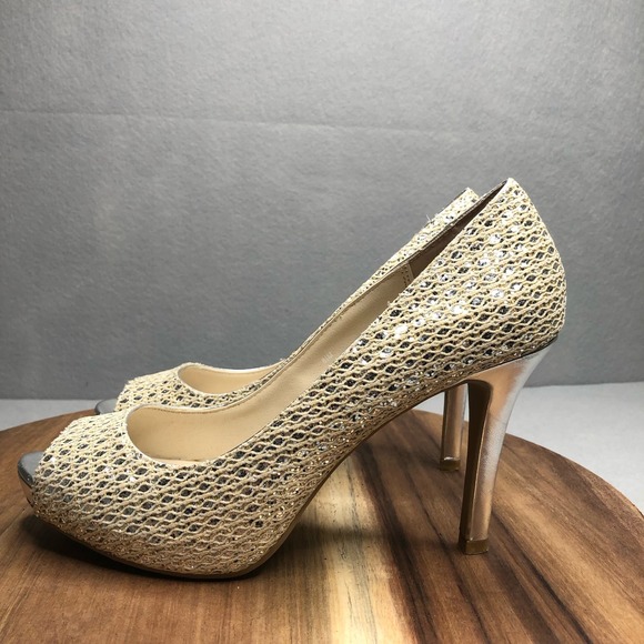 Coach and Four Quillan‎ Open Peep Toe Heel Champagne/Silver Sparkle Size 8.5 - Picture 1 of 8